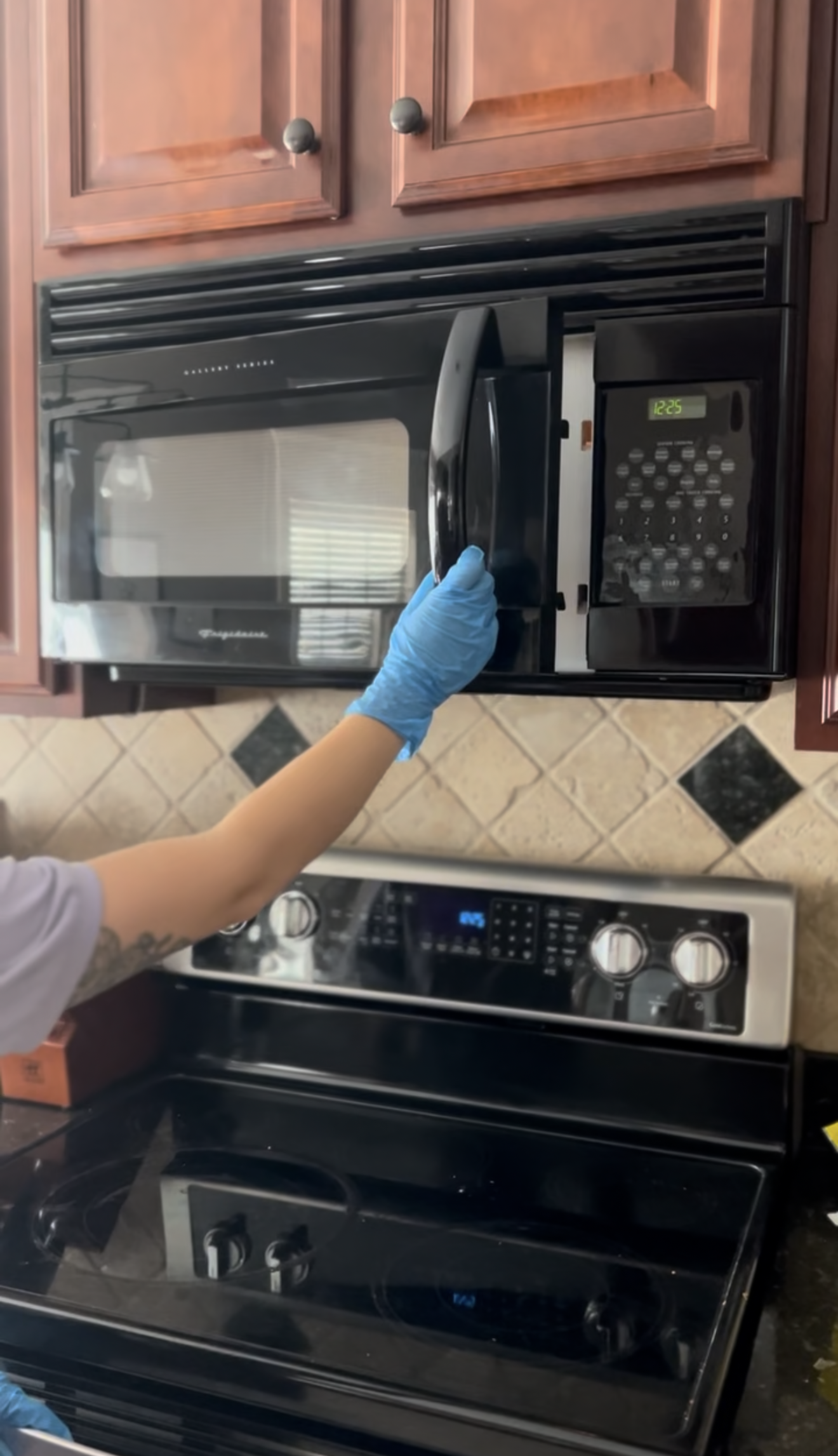 YFNCL cleaner detailing a built-in microwave